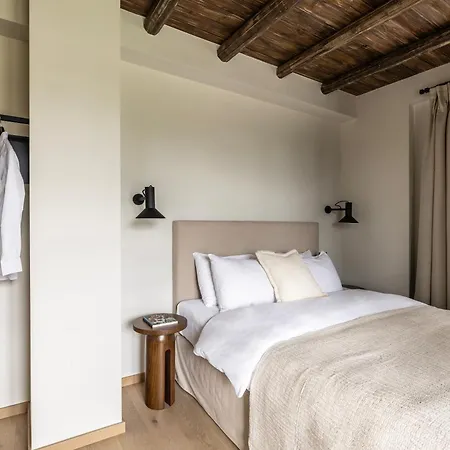 Mones 3* Καστράκι