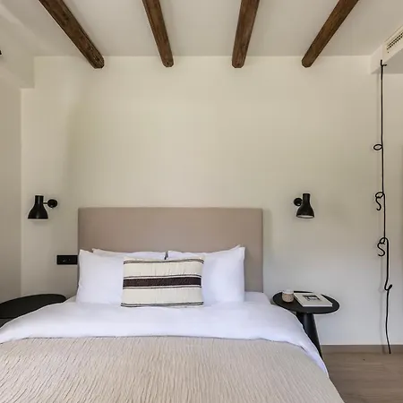 בית הארחה Mones 3*