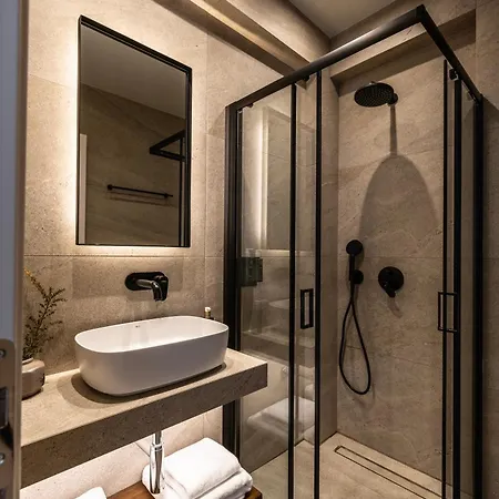 בית הארחה Mones