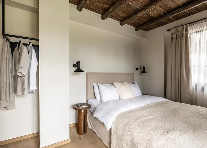 Mones 3* Καστράκι